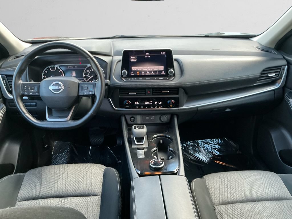 Used 2025 Nissan Rogue SV AWD/4WD image 10