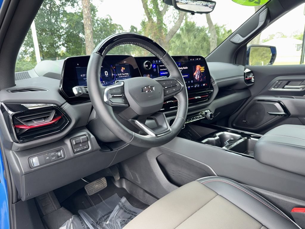 Used 2026 Chevrolet Silverado EV Trail Boss AWD/4WD image 26