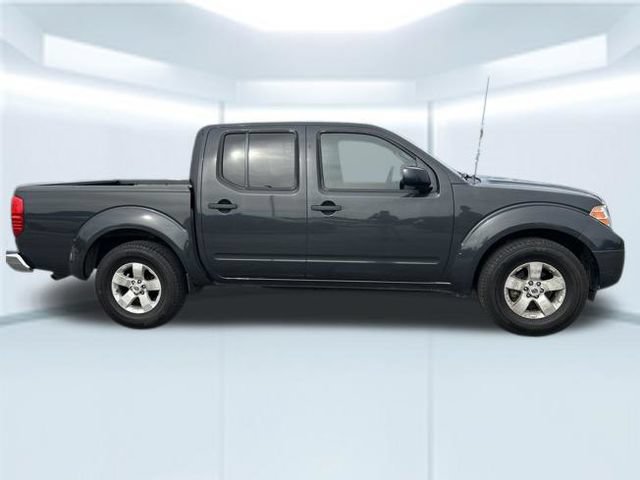 Used 2013 Nissan Frontier SV w/ SV Value Truck Pkg RWD image 5