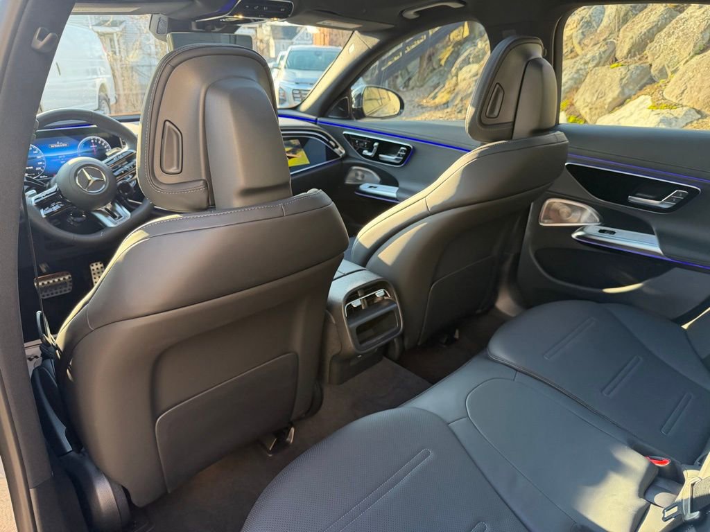 Used 2026 Mercedes-Benz E 53 AMG e 4MATIC Sedan image 21