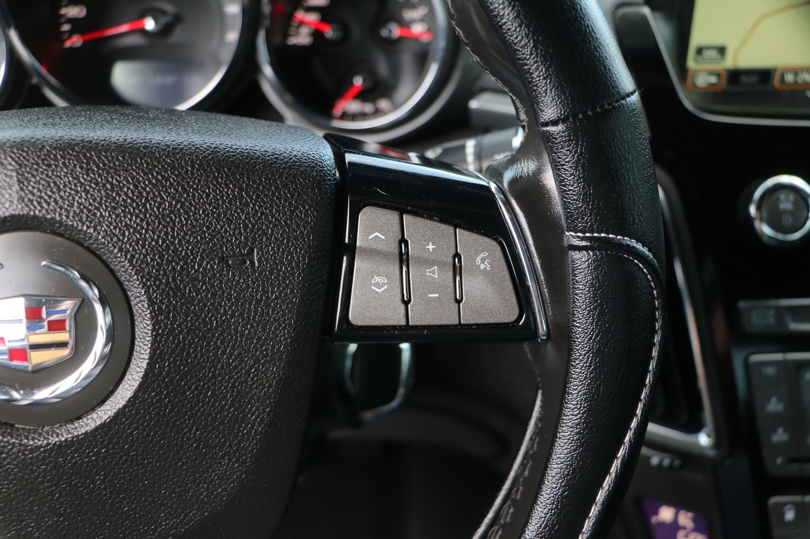 Used 2014 Cadillac CTS V RWD image 18