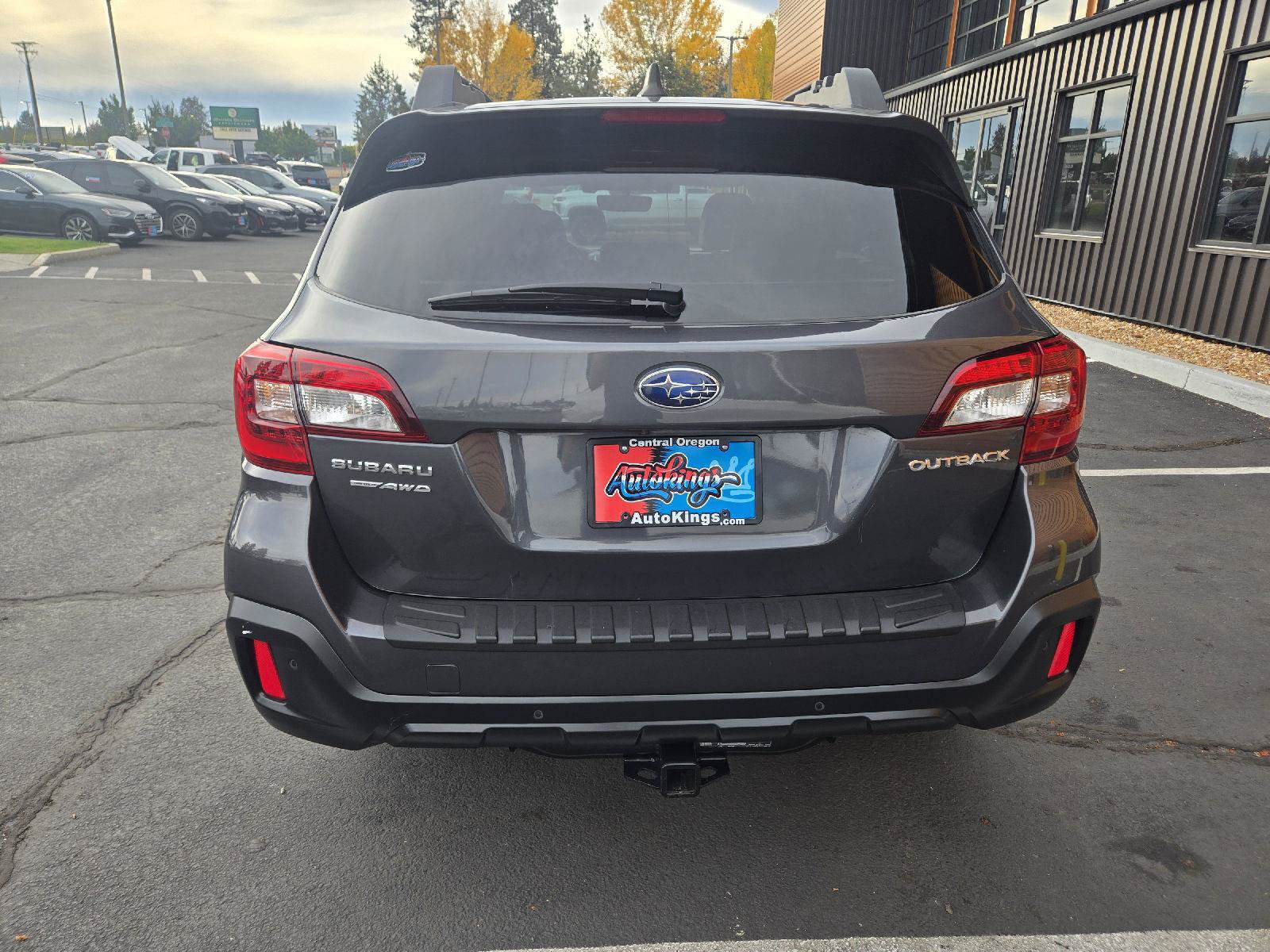 Used 2019 Subaru Outback 2.5i Limited w/ Popular Package #2 AWD/4WD image 4