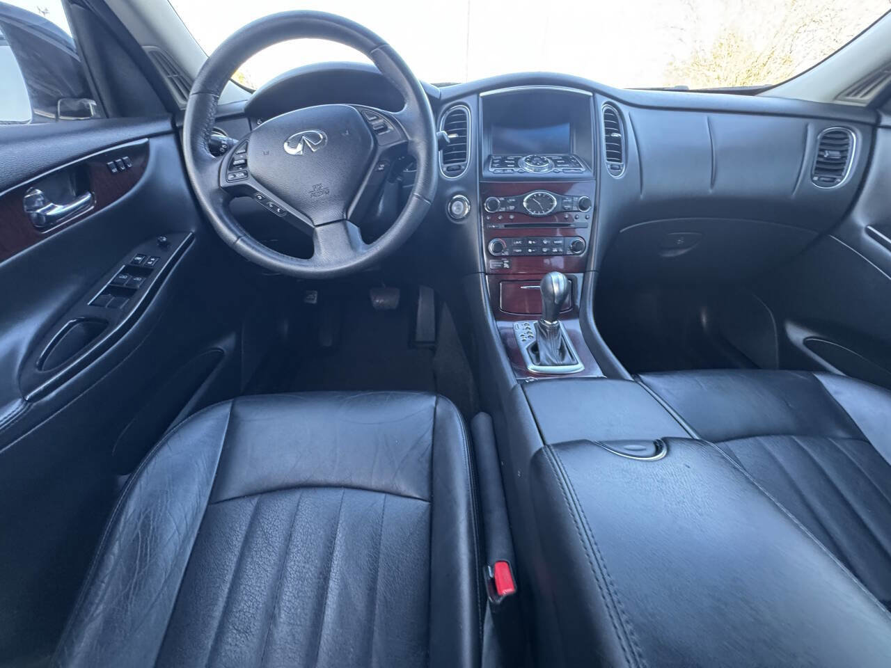Used 2017 INFINITI QX50 2WD w/ Premium Plus Package image 11