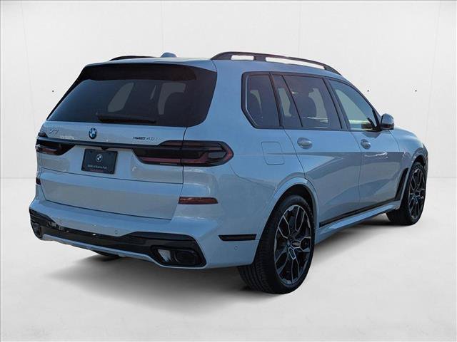 Used 2026 BMW X7 xDrive40i w/ M Sport Package AWD/4WD image 2