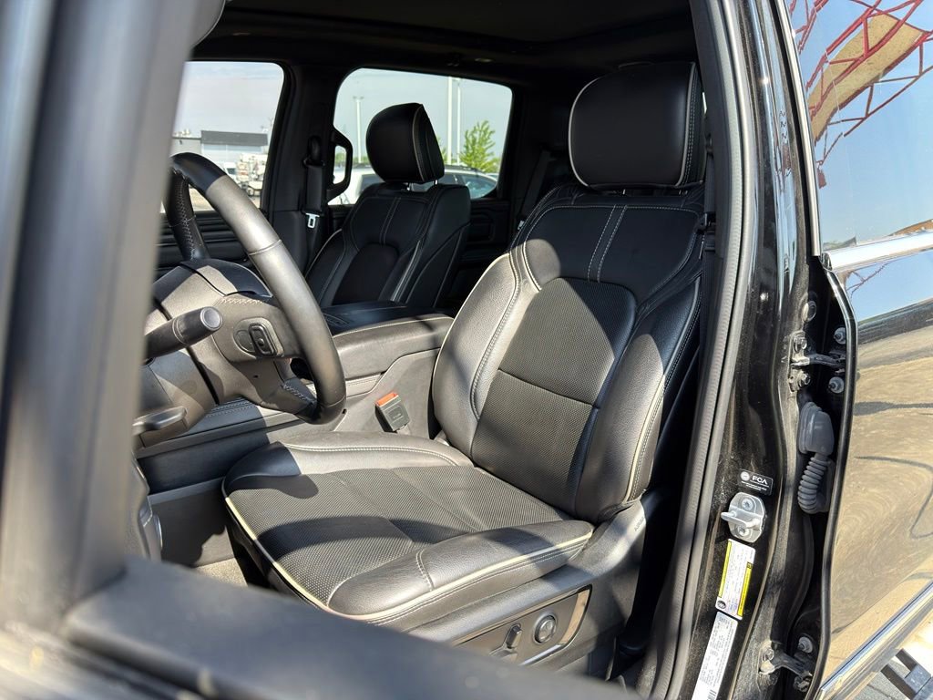 Used 2023 RAM 1500 Limited w/ Body Color Bumper Group AWD/4WD image 10