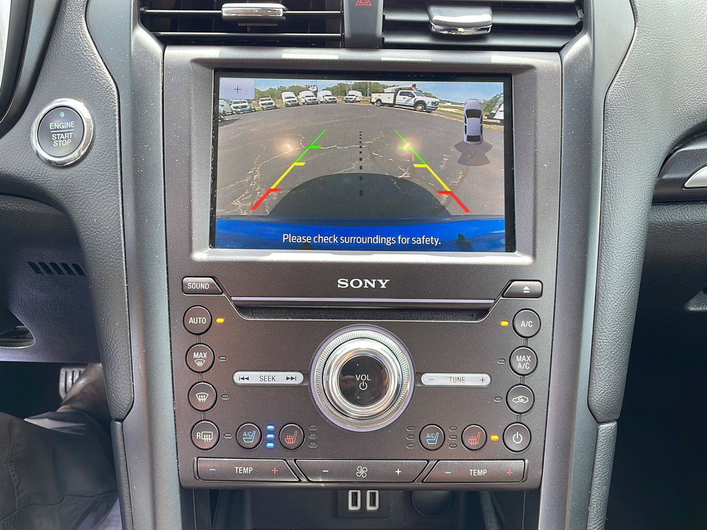 Used 2019 Ford Fusion Titanium FWD image 23