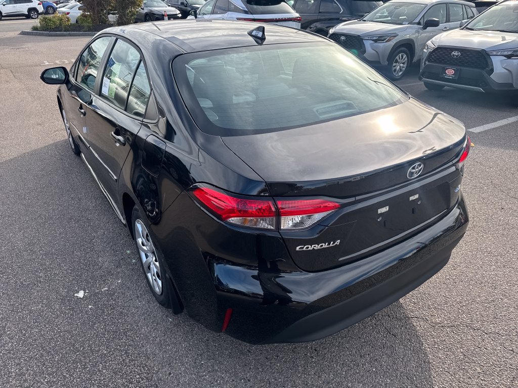 New 2027 Toyota Corolla LE FWD image 5