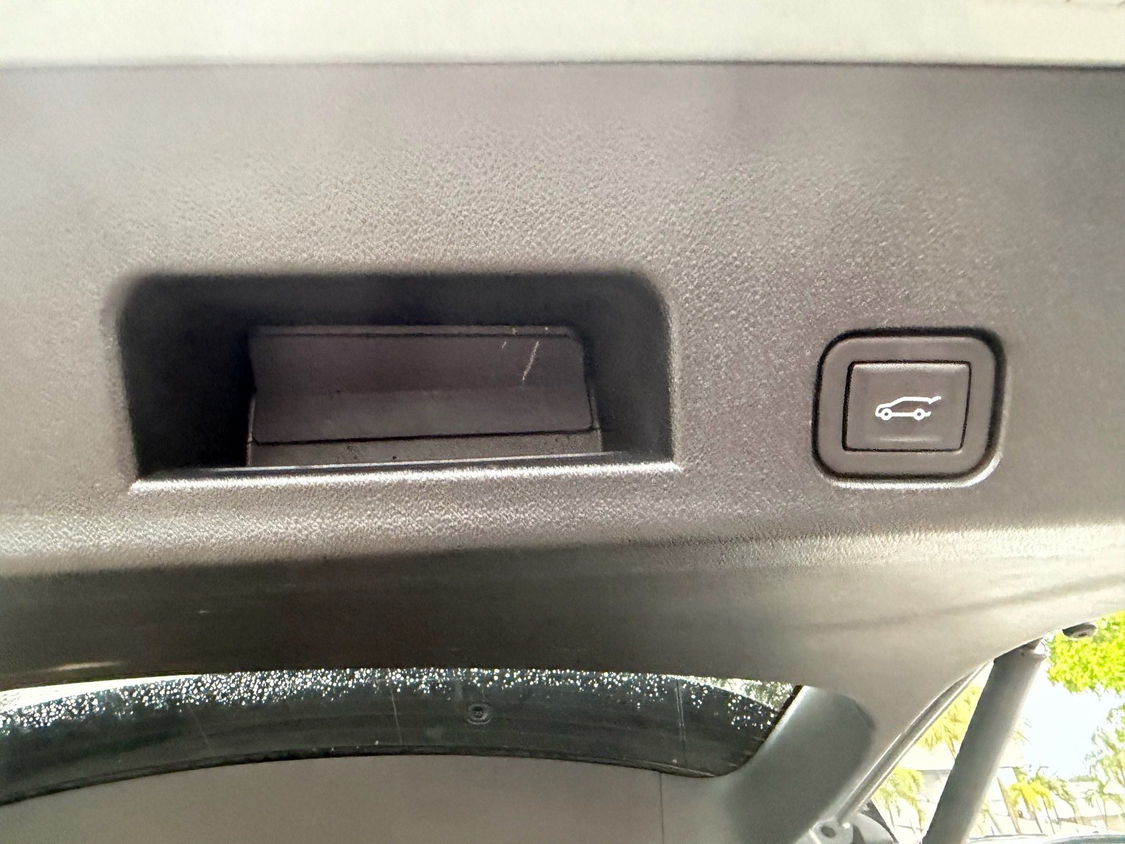 Used 2024 GMC Acadia Denali FWD image 18