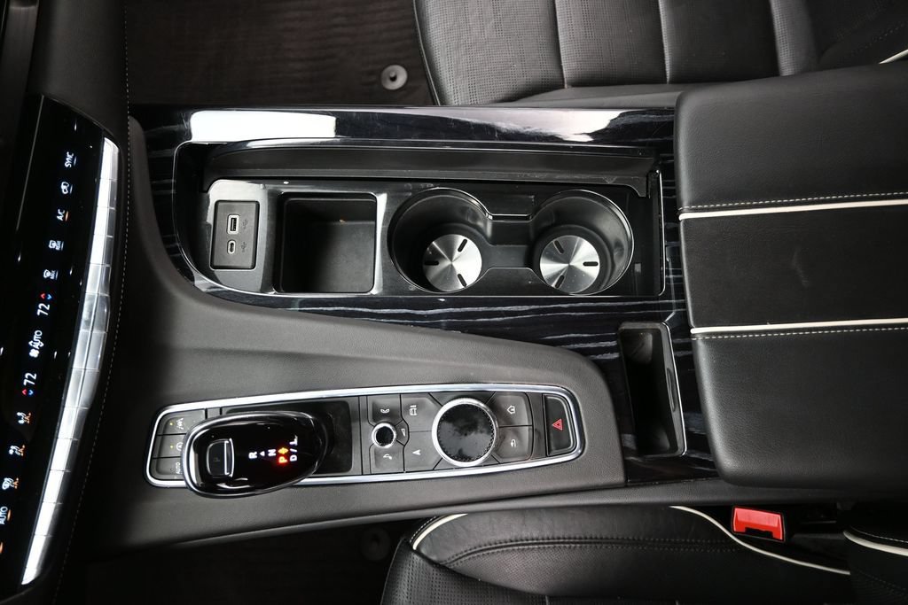 Certified 2022 Cadillac Escalade Sport w/ Touring Package AWD/4WD image 19