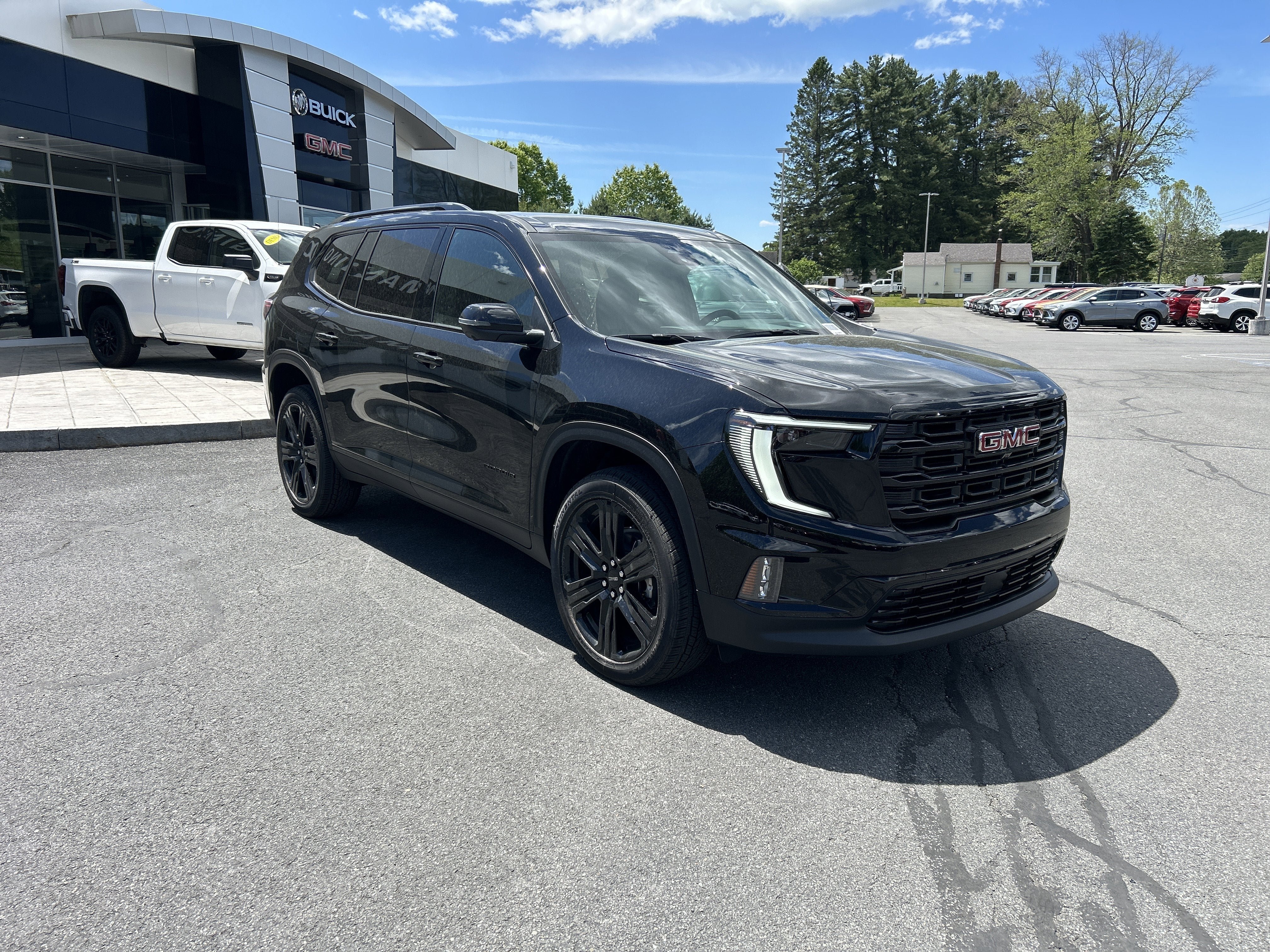New 2026 GMC Acadia Elevation w/ Black Edition AWD/4WD image 15