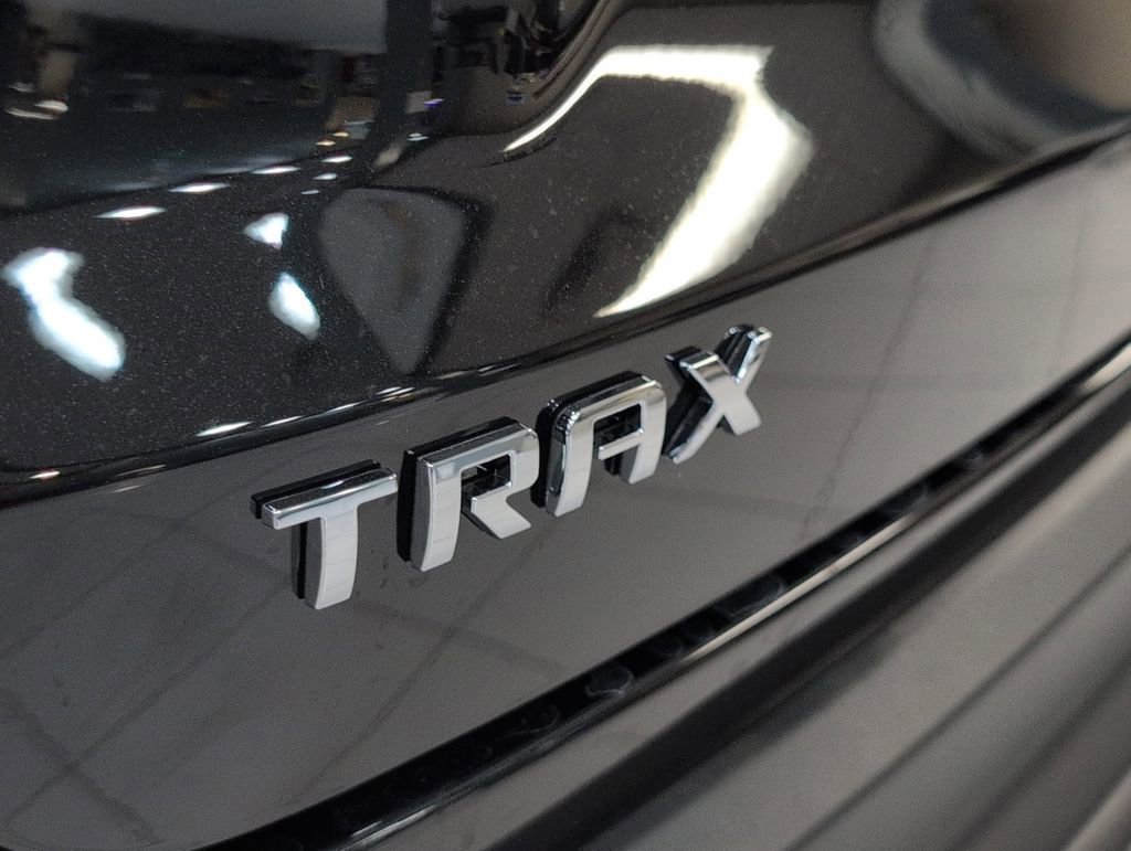 New 2026 Chevrolet Trax LS w/ Driver Confidence Package image 9