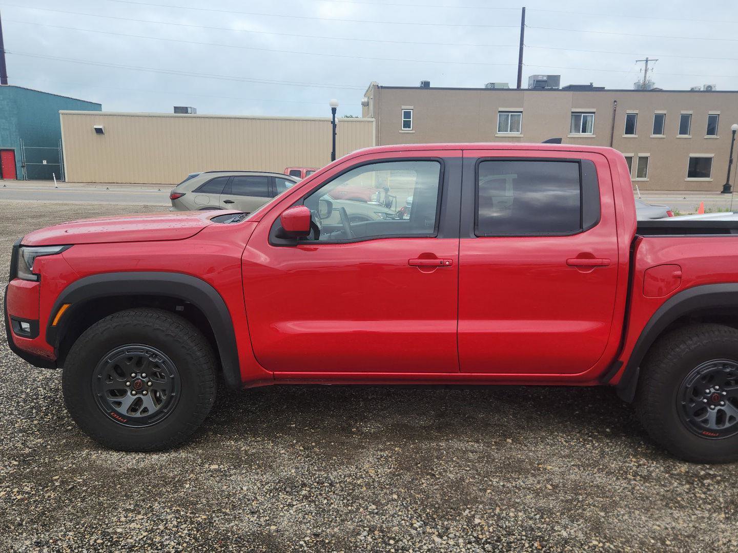 Used 2026 Nissan Frontier PRO-4X AWD/4WD image 7