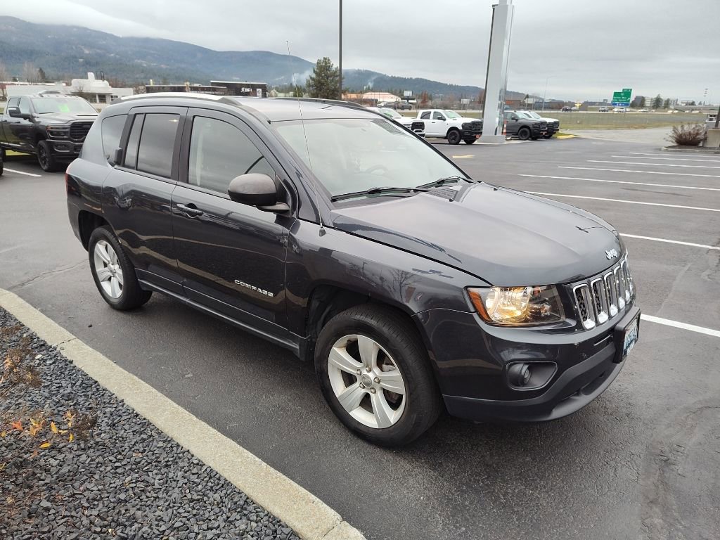 Used 2015 Jeep Compass Sport w/ Power Value Group image 3