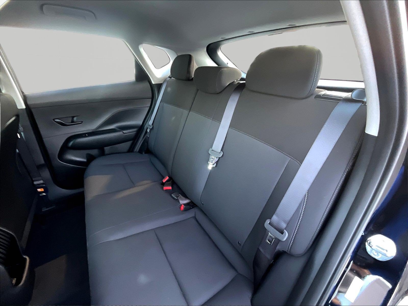 New 2027 Hyundai Kona SE AWD/4WD image 17