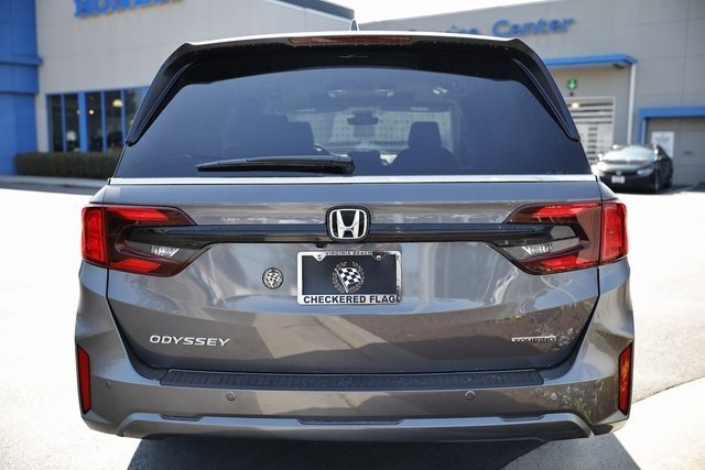 New 2026 Honda Odyssey Touring image 12