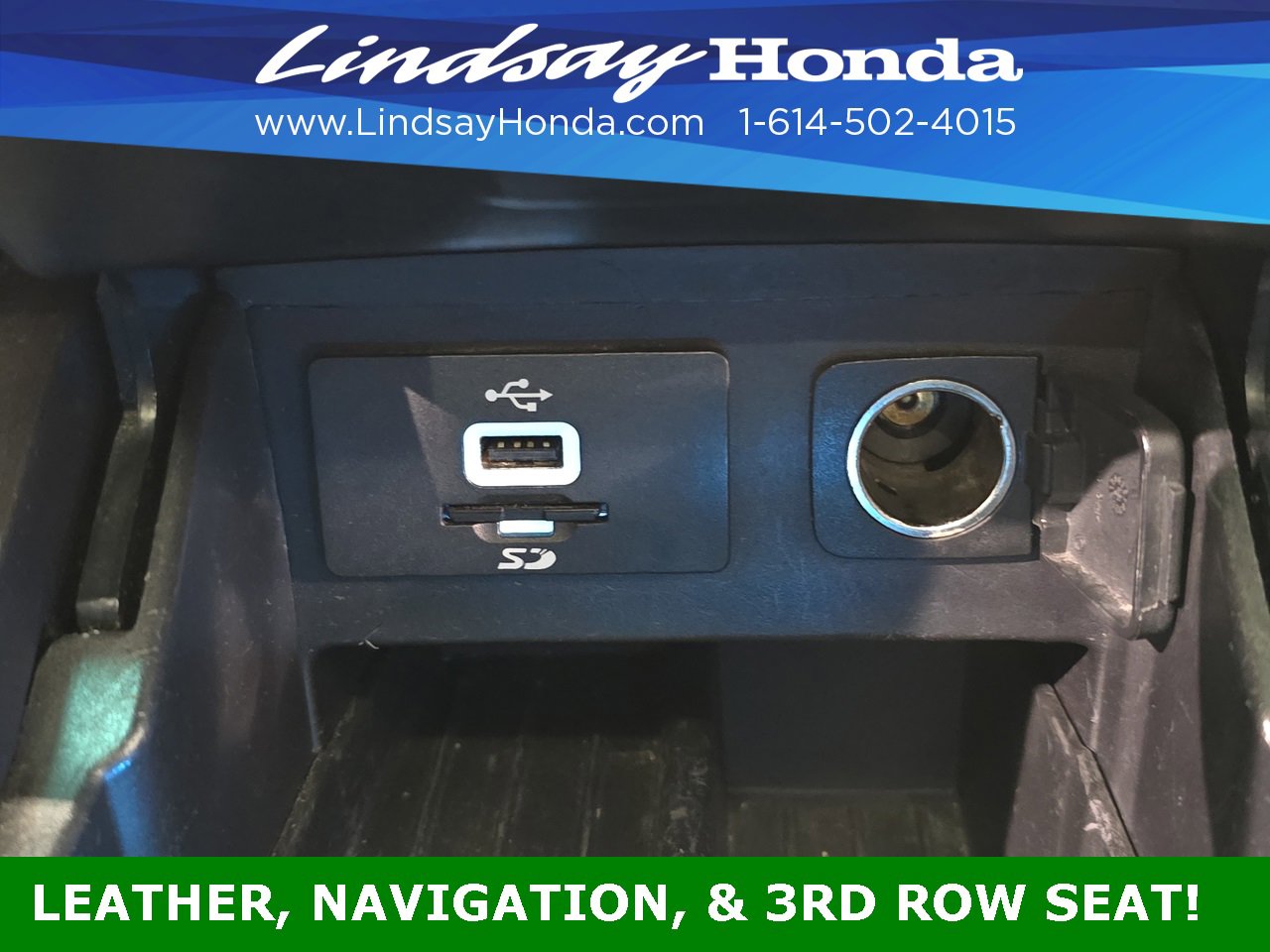 Used 2016 Ford Explorer Platinum image 16