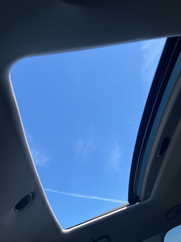 Used 2018 Chevrolet Traverse LT image 10