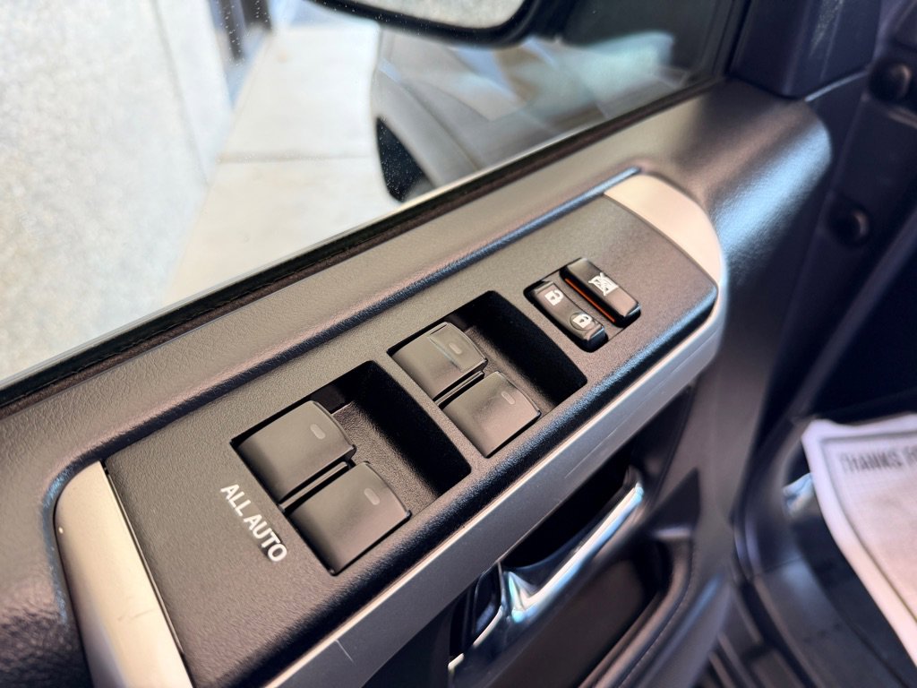 Used 2024 Toyota 4Runner SR5 Premium image 5