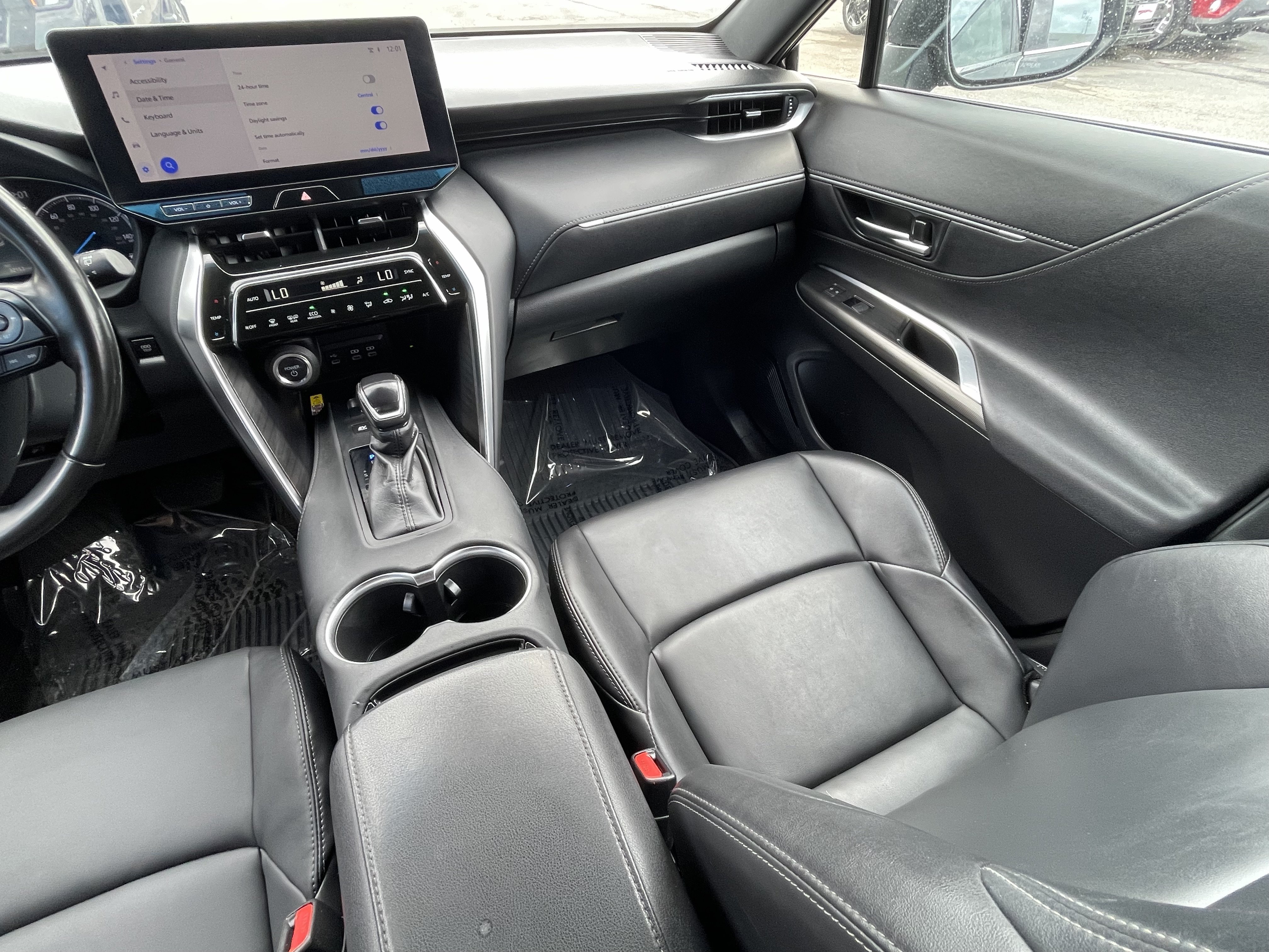 Used 2024 Toyota Venza XLE AWD/4WD image 26