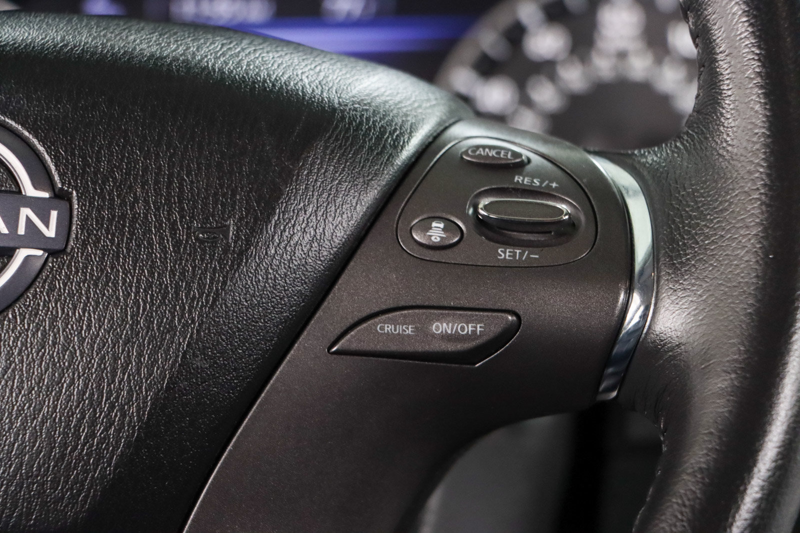 Used 2023 Nissan Murano SV w/ SV Midnight Edition Package FWD image 14