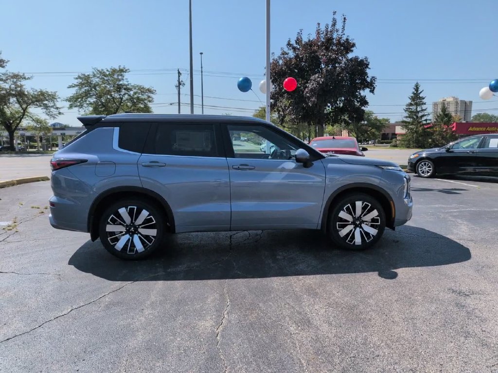 New 2026 Mitsubishi Outlander SEL FWD image 4