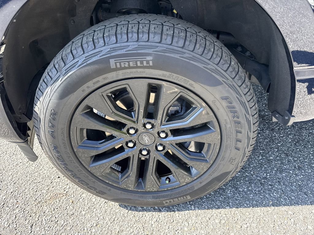 Used 2025 Ford F150 XLT w/ Equipment Group 302A MID image 11