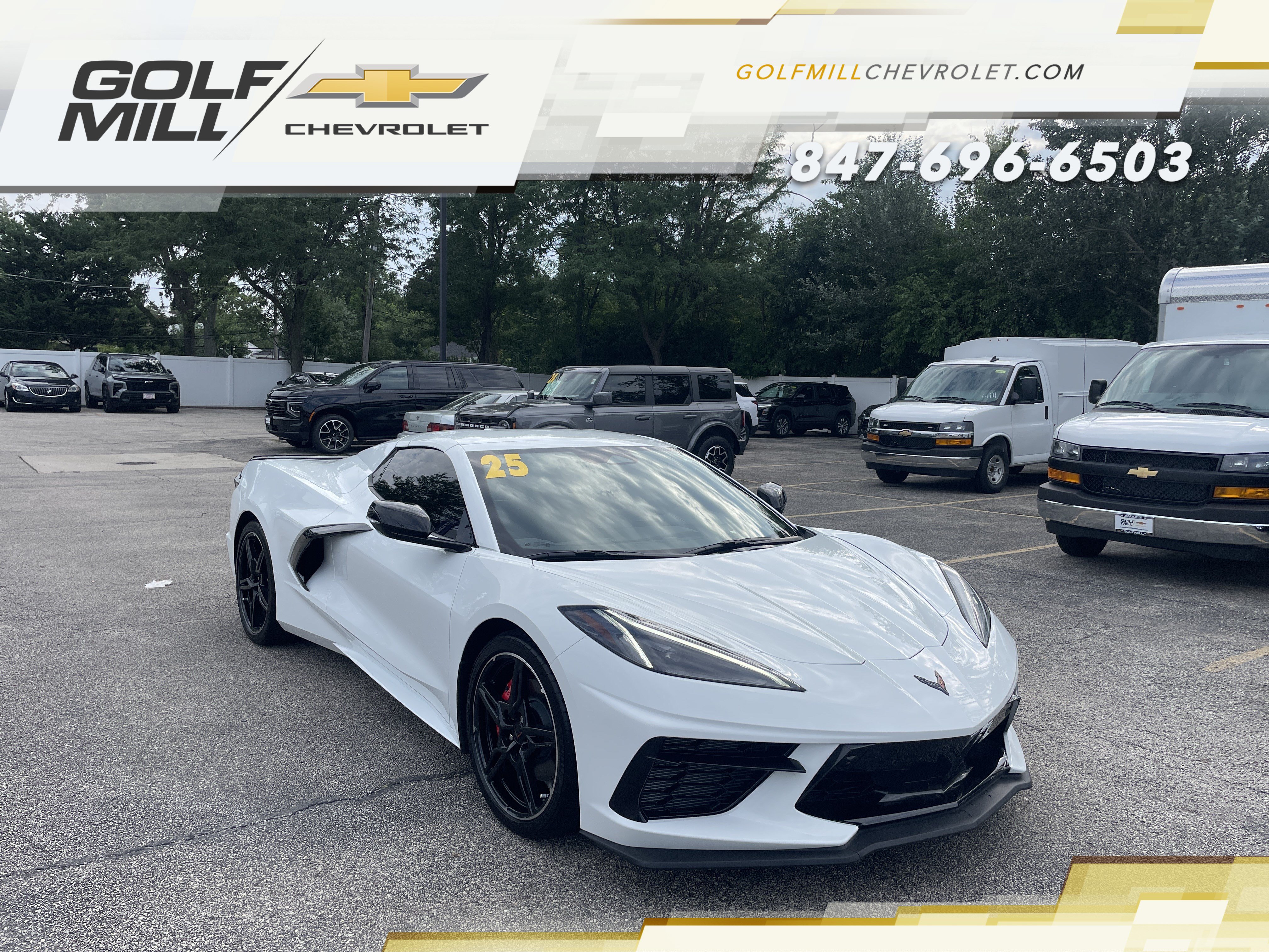 Used 2025 Chevrolet Corvette Stingray Preferred Conv w/ Stealth Interior Trim Package RWD image 5