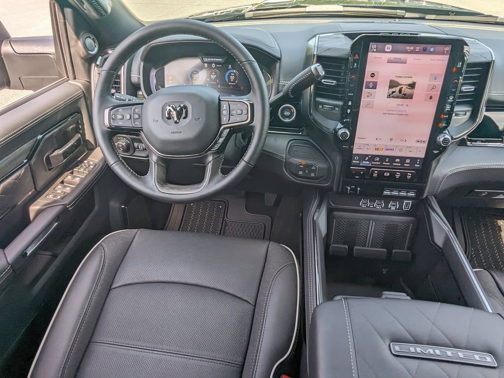 New 2025 RAM 2500 Limited AWD/4WD image 18