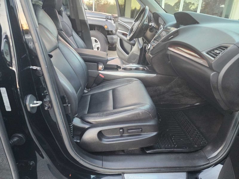 Used 2017 Acura MDX w/ Technology Package AWD/4WD image 14