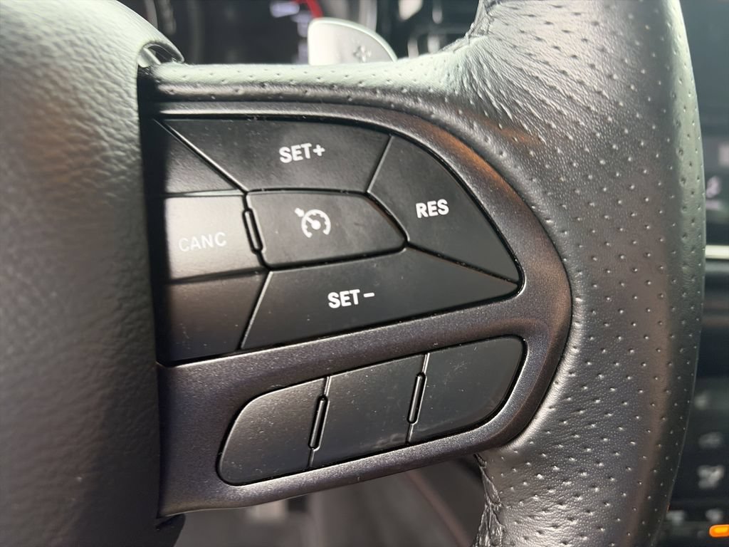 Used 2025 Dodge Durango R/T w/ Blacktop Package AWD/4WD image 21