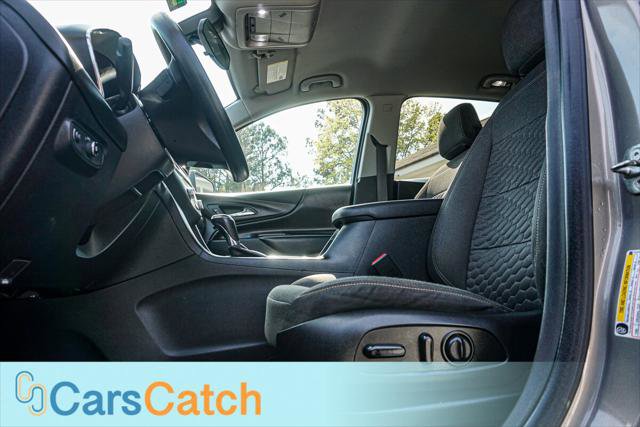 Used 2018 Chevrolet Equinox LT image 19