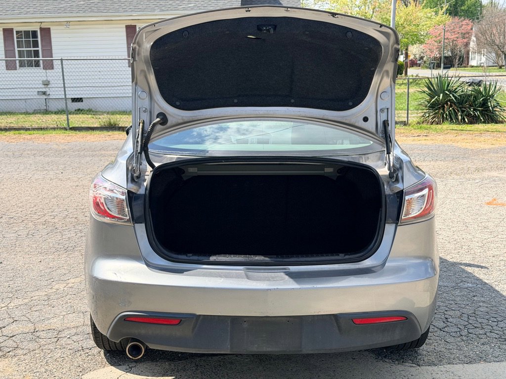 Used 2010 MAZDA MAZDA3 i Touring image 7