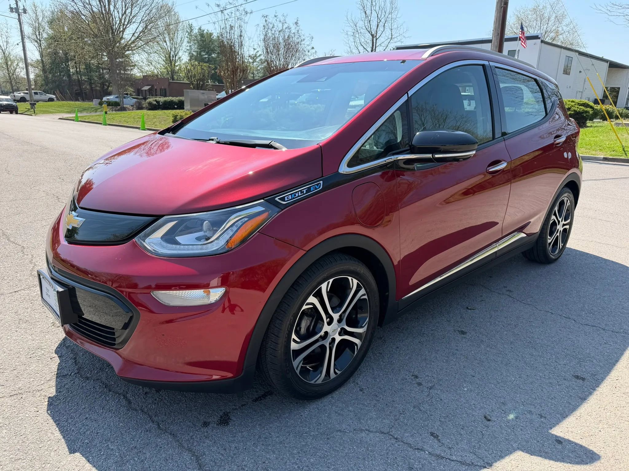 Used 2019 Chevrolet Bolt Premier w/ Infotainment Package image 9