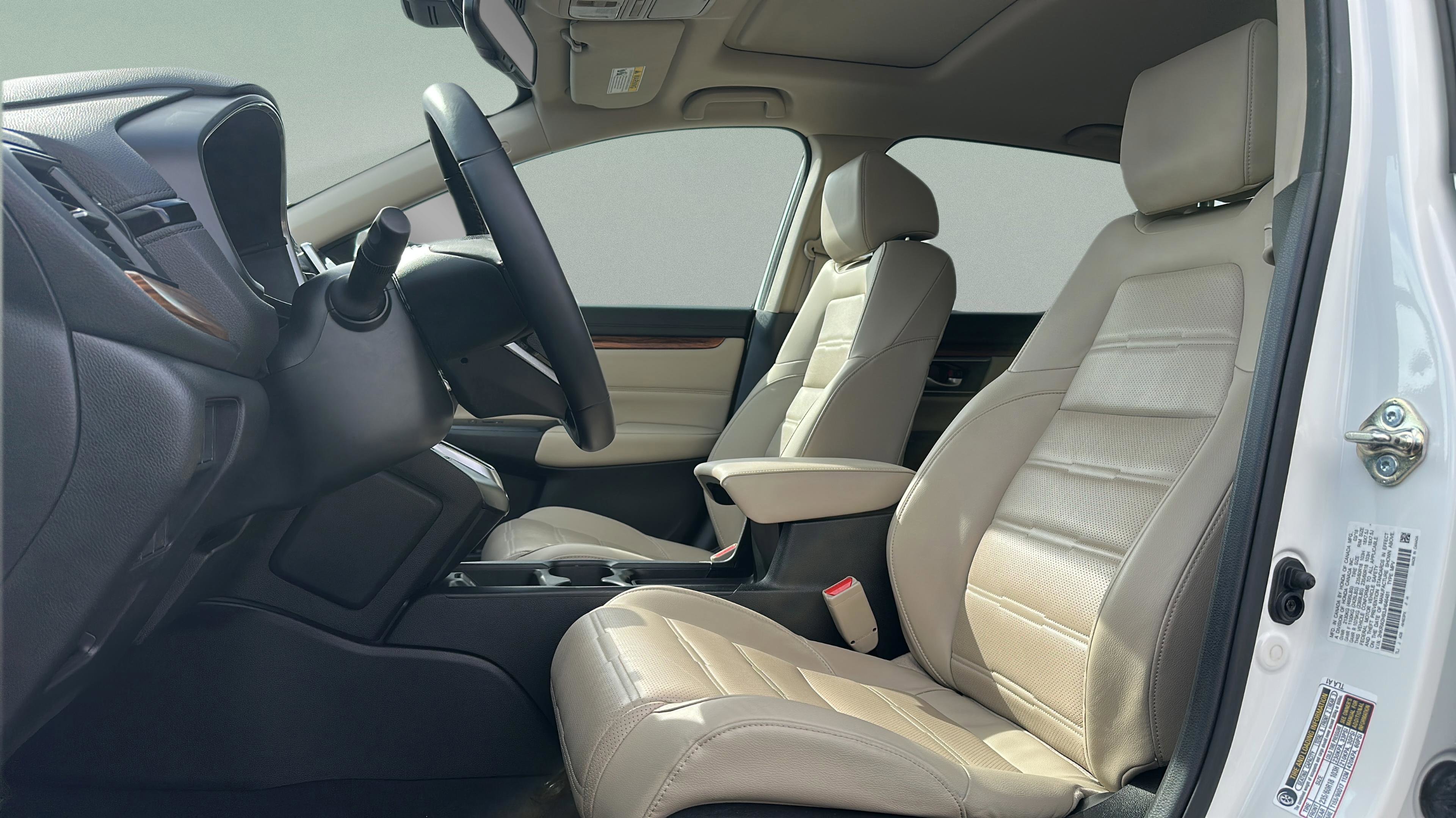 Used 2018 Honda CR-V Touring image 9