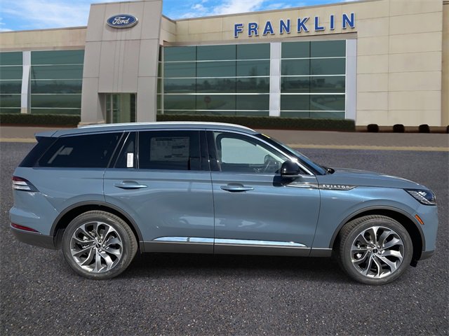 New 2026 Lincoln Aviator Reserve image 8