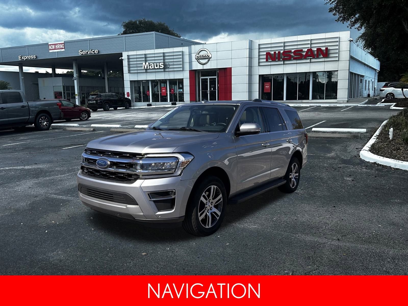 Used 2024 Ford Expedition Limited image 9