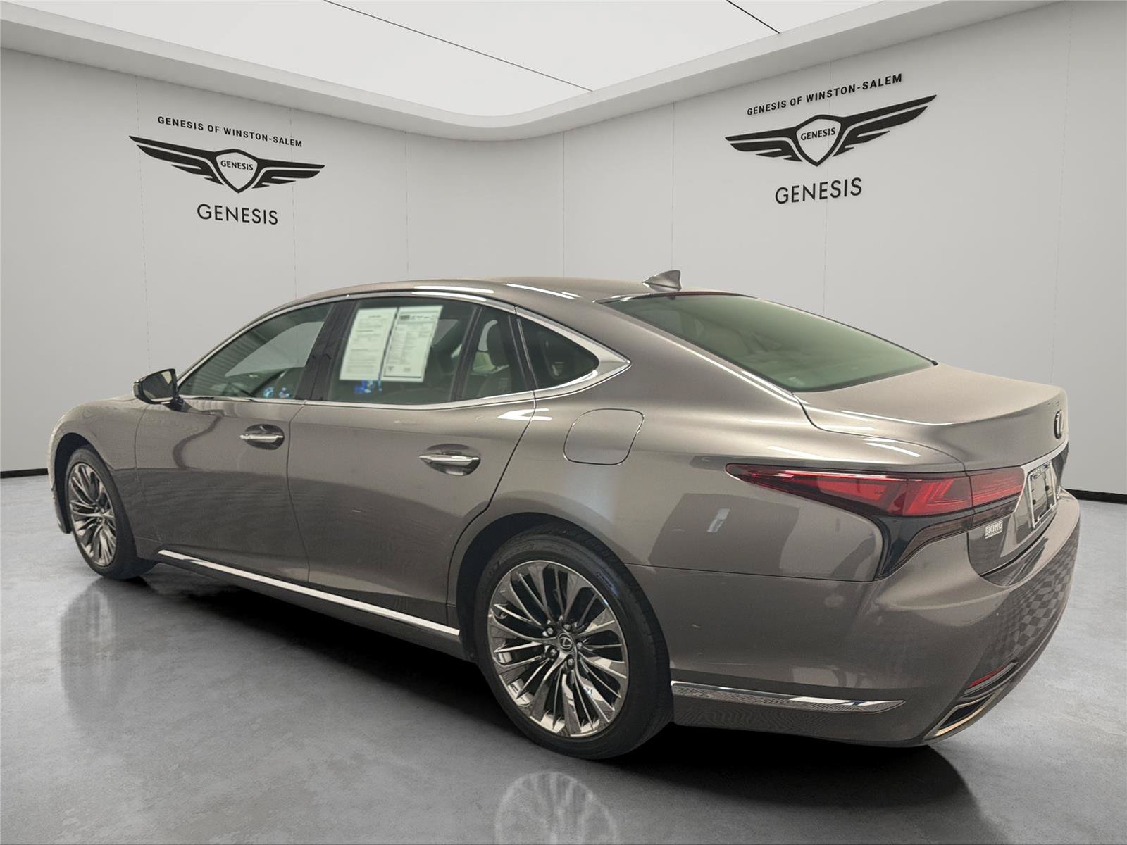Used 2021 Lexus LS 500 w/ Interior Upgrade Package RWD image 3