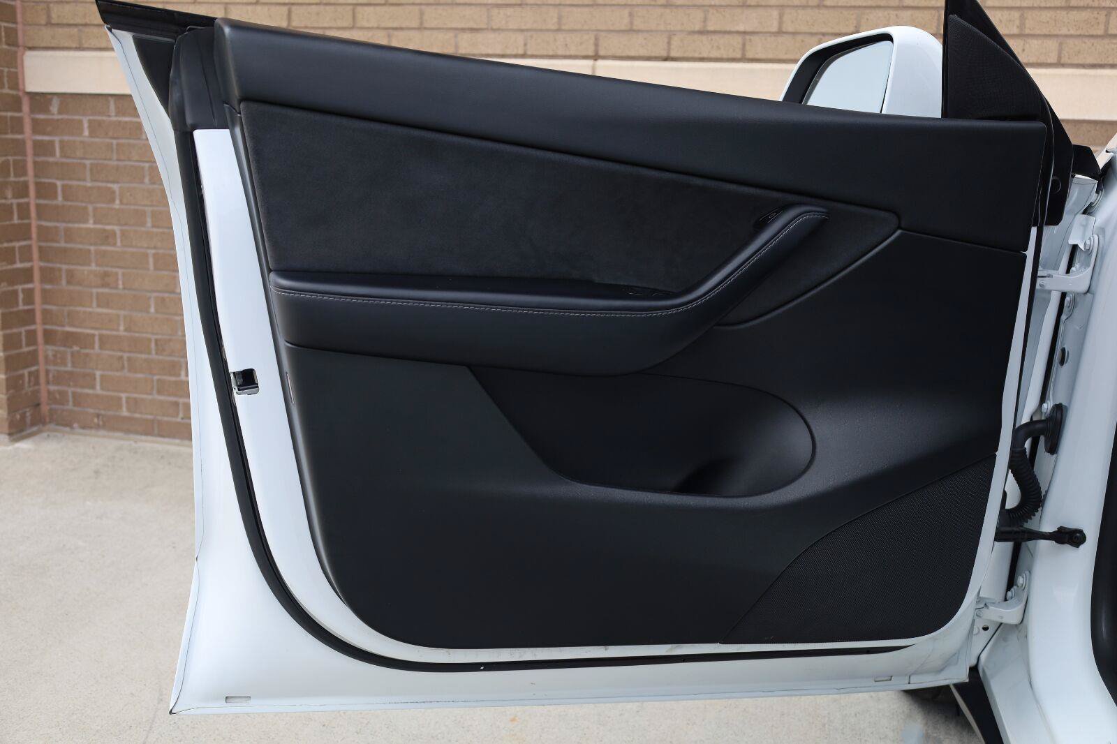 Used 2021 Tesla Model Y Long Range AWD/4WD image 15
