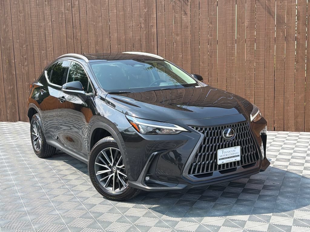 Used 2025 Lexus NX 250 FWD w/ Towing Package (2000 Lbs) image 12