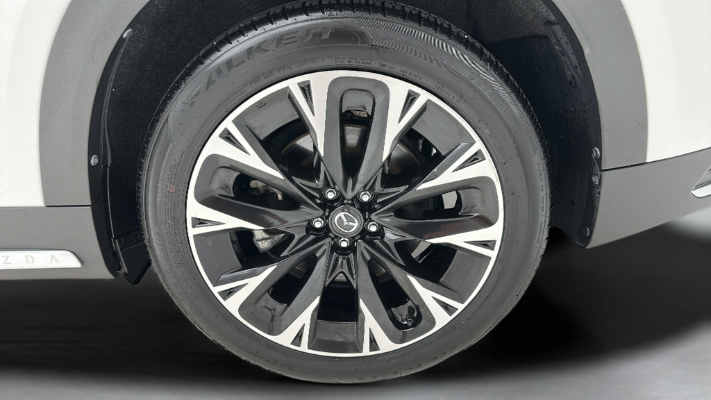 Used 2024 MAZDA CX-90 Plug-In Hybrid w/ Premium Pkg AWD/4WD image 8