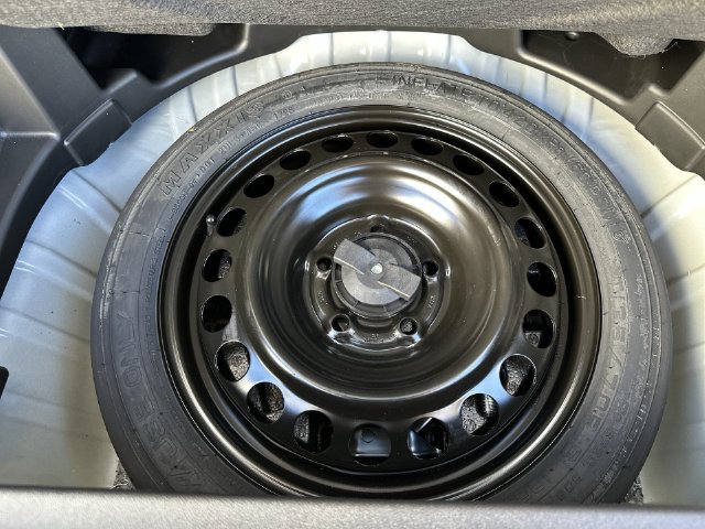 Certified 2024 GMC Terrain SLE w/ Driver Convenience Package FWD image 30