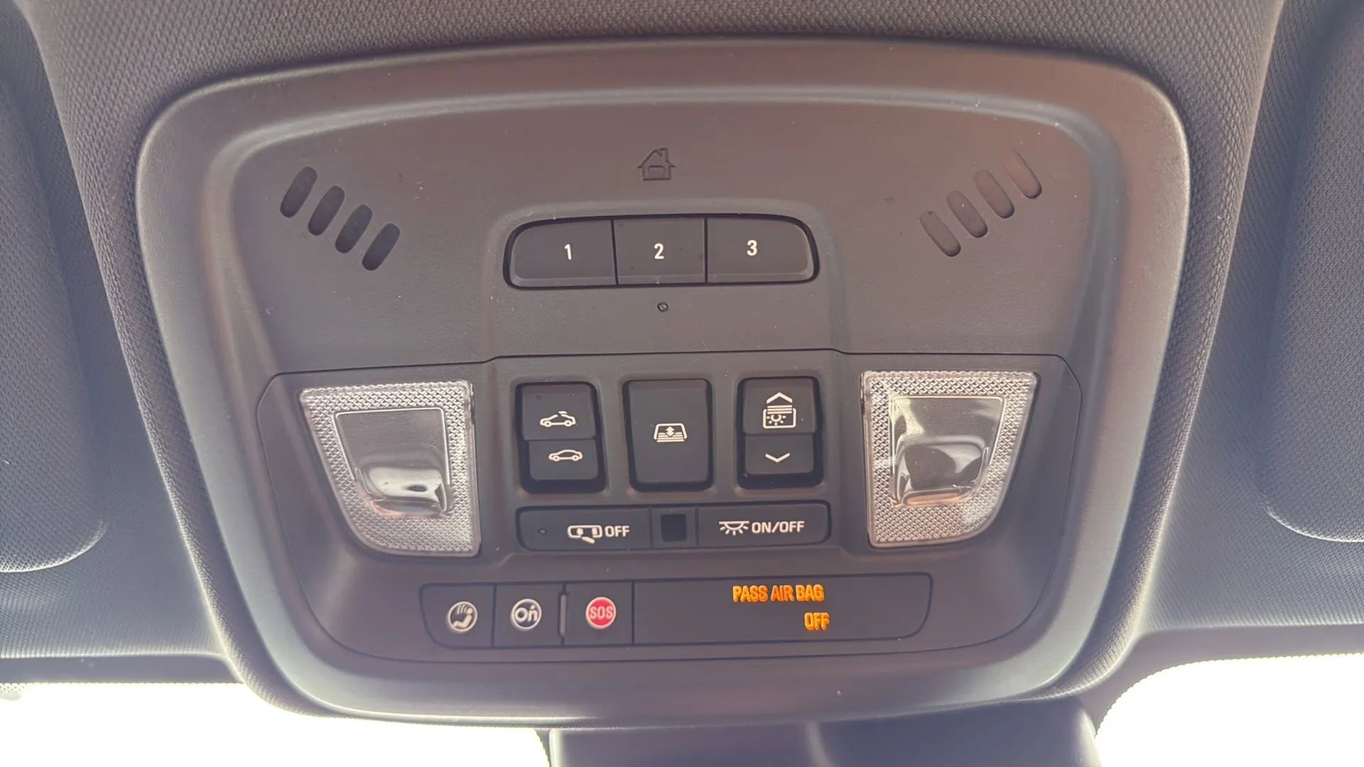 Used 2018 Buick LaCrosse Premium w/ Driver Confidence Package #2 image 20