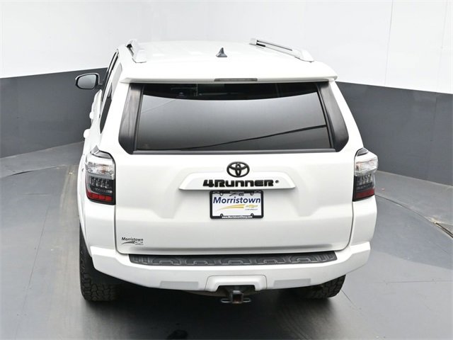 Used 2015 Toyota 4Runner SR5 image 41