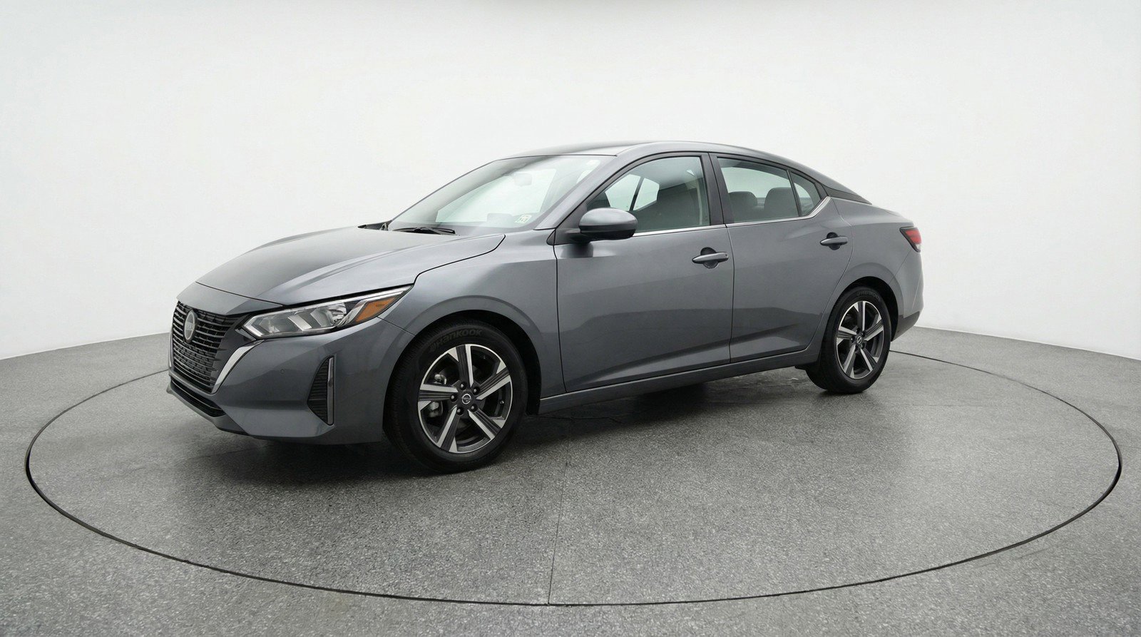 Used 2025 Nissan Sentra SV FWD image 3
