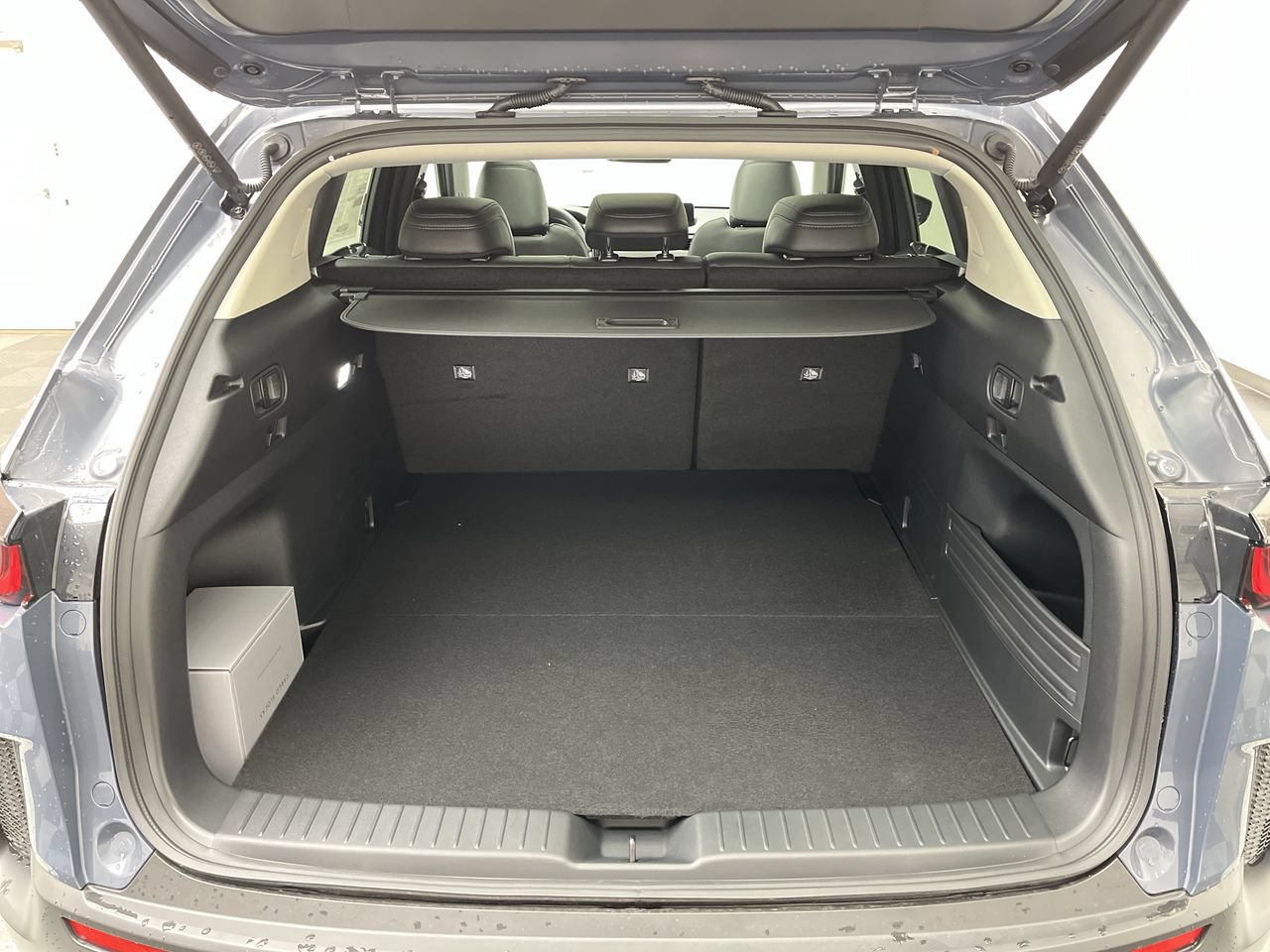 New 2026 MAZDA CX-50 AWD 2.5 Hybrid w/ Cargo Package image 29