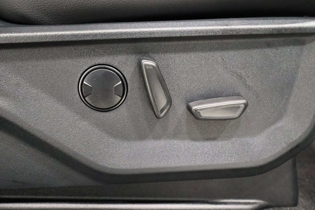 New 2025 Ford F350 Lariat w/ Lariat Ultimate Package image 17