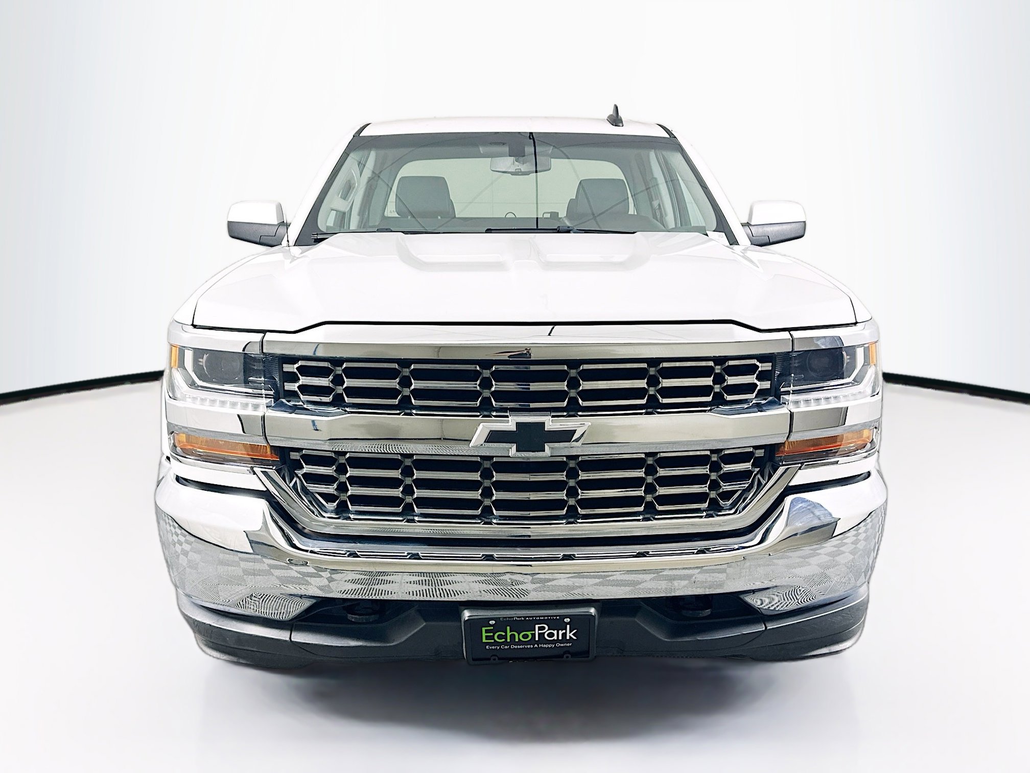 Used 2018 Chevrolet Silverado 1500 LT AWD/4WD image 2