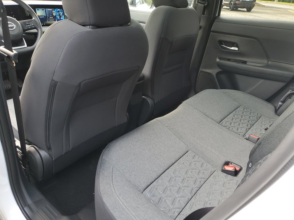New 2026 Nissan Kicks SV w/ SV Premium Package FWD image 12