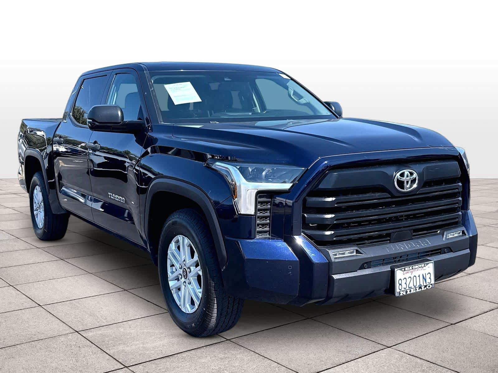 Used 2022 Toyota Tundra SR5 w/ Convenience Package RWD image 3