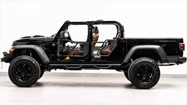 Used 2026 Jeep Gladiator Sport image 16